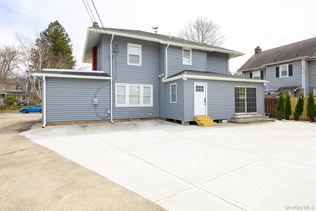 Building Photo - 67 S Grand Ave