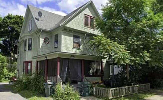 Building Photo - 30 Quincy St