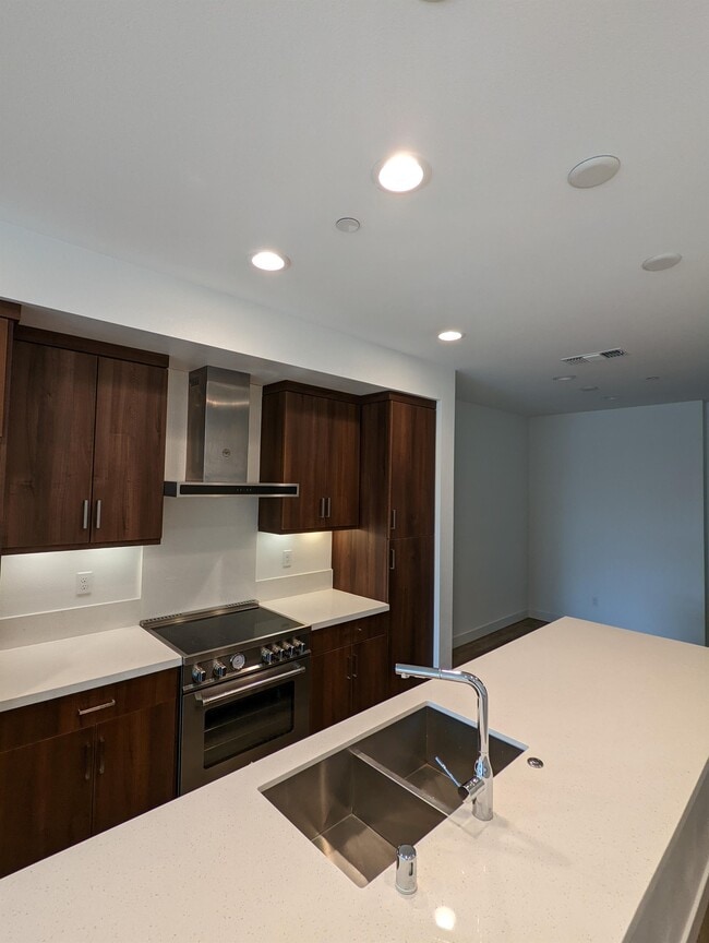 Building Photo - 955 Edy Ln