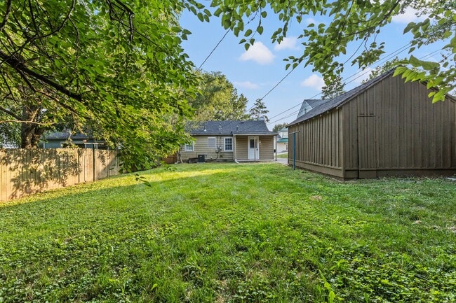 Building Photo - 1617 Liberty Rd