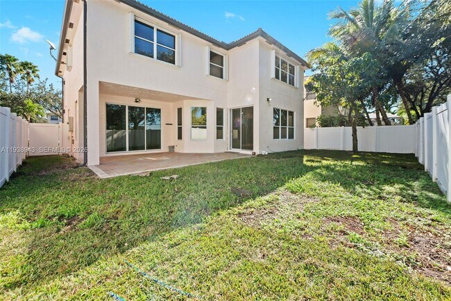 Building Photo - 1852 SW 156th Ave