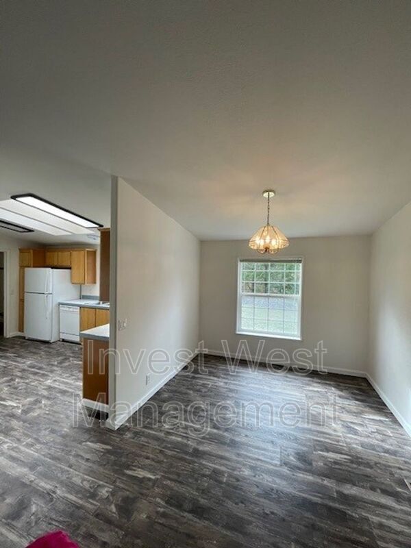 Building Photo - 102 Tory Lynn Dr
