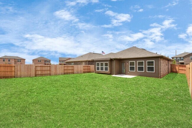 Building Photo - 27110 Newport Trce Ln