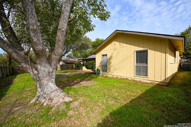 Building Photo - SPACIOUS 4-BEDROOM IN VALLEY FORGE