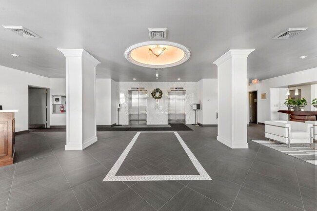 Building Photo - 2400 Presidential Way