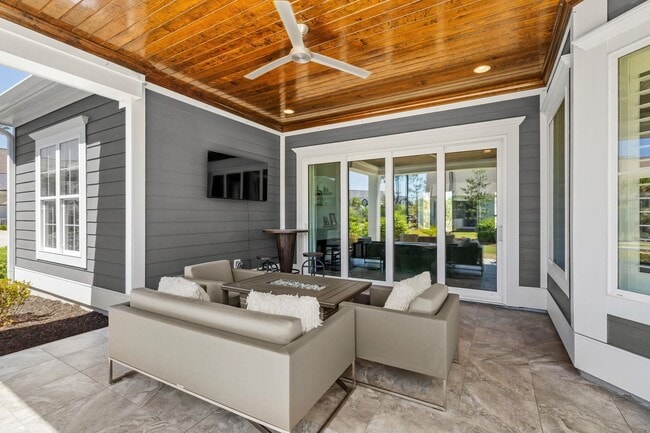Building Photo - 5960 Bolsena Pl