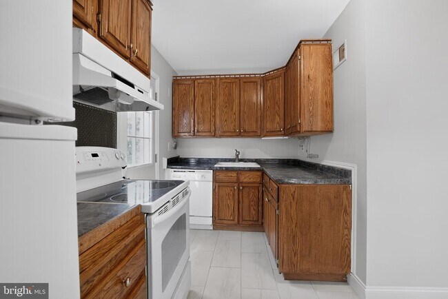 Building Photo - 3207 Dashiell Rd