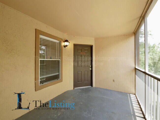 Building Photo - 637 Buoy Ln