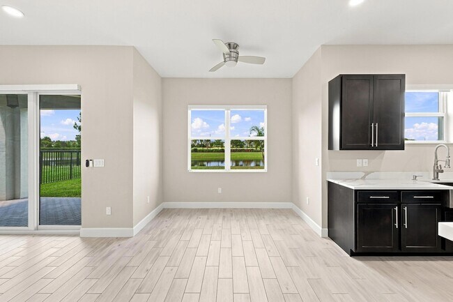 Building Photo - 5608 Macoon Wy