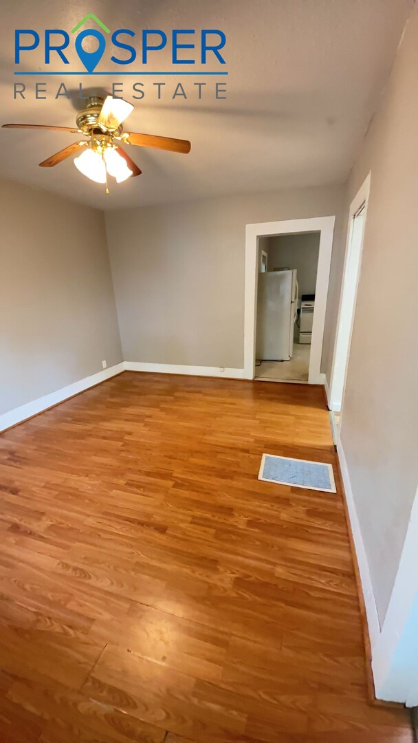Building Photo - 827 Niagara St