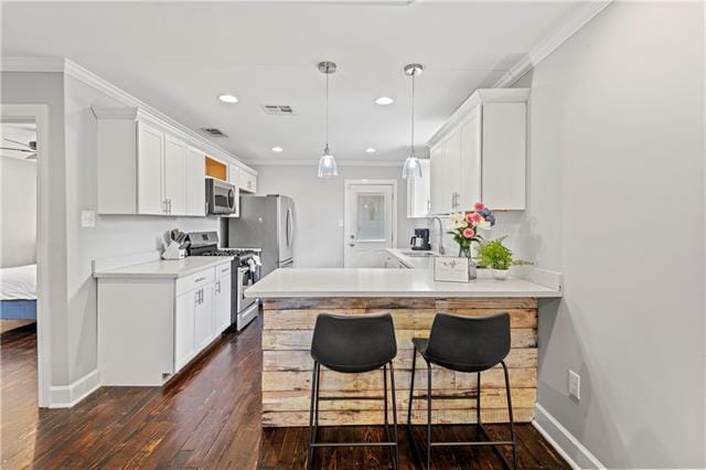 Building Photo - 906 Flood St