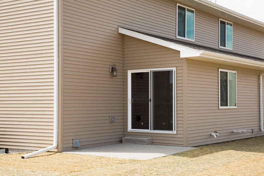Building Photo - 6333 Pawnee Ln