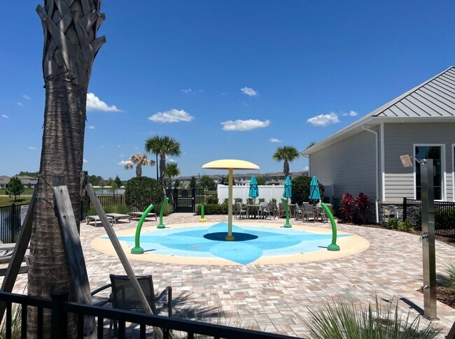 Building Photo - Isles of Lake Nona!! 3 Bedroom 2.5 Bathroom Townhome