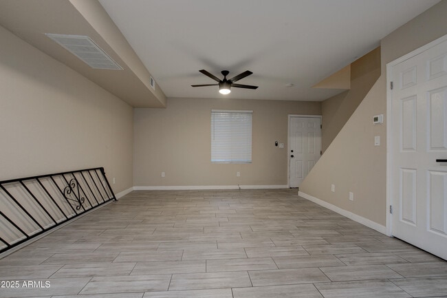 Building Photo - 6138 W Townley Ave