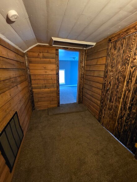 Building Photo - 21 Water St