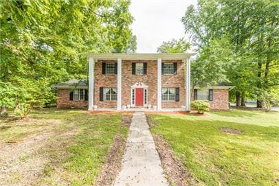 Primary Photo - 1828 Northwood Dr
