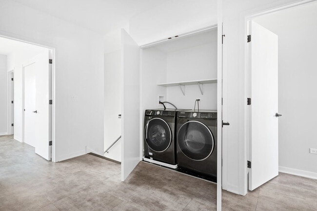 Building Photo - 6605 North Ave