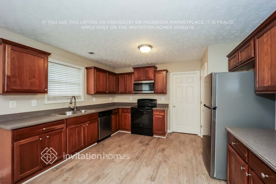 Building Photo - 3442 Foster Ridge Tr SW