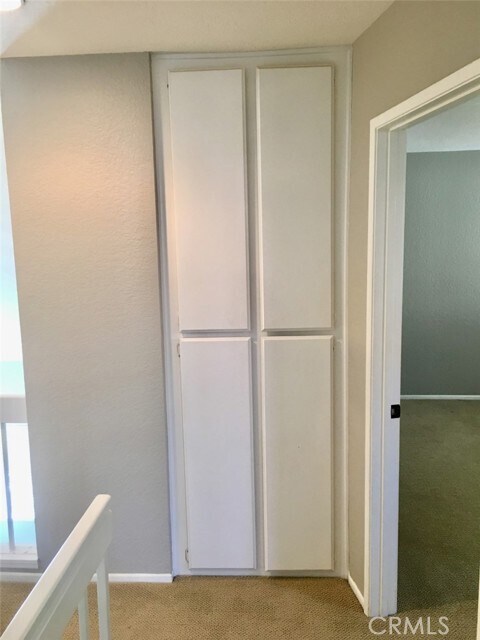 Building Photo - 45 Desert Thorn