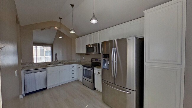 Building Photo - 20251 Cape Coral Ln