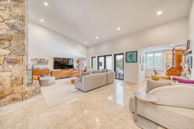 Building Photo - 9220 SW 102nd St