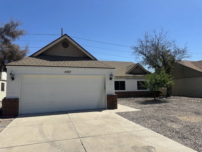 Building Photo - 4907 W McRae Way