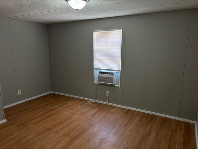 Building Photo - 2 BED, 2 BATH MOBILE HOME LOCATED IN CANDOR