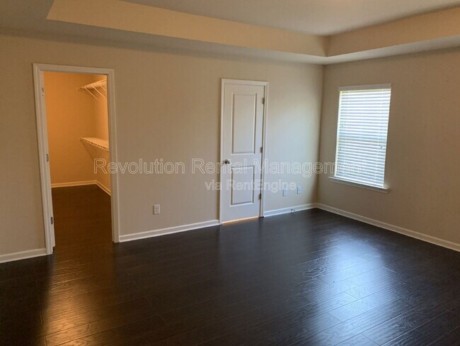 Building Photo - 1277 Image X-ing