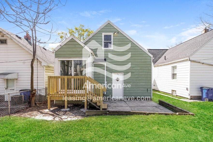 Building Photo - 1930 Loxley Rd