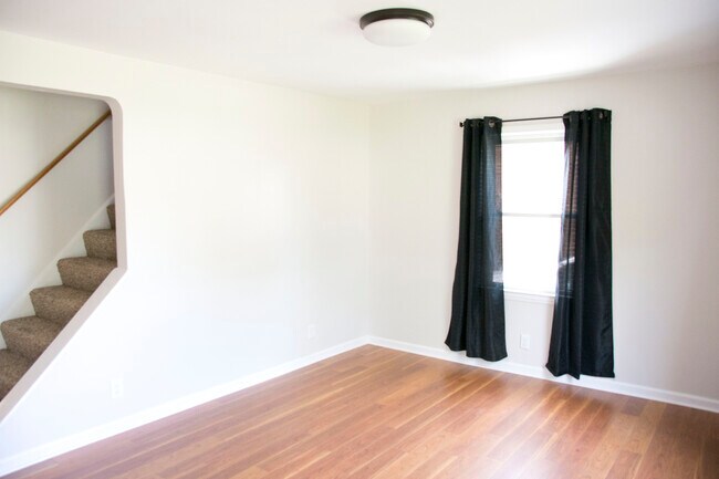 Building Photo - 1242 Genesee Ave