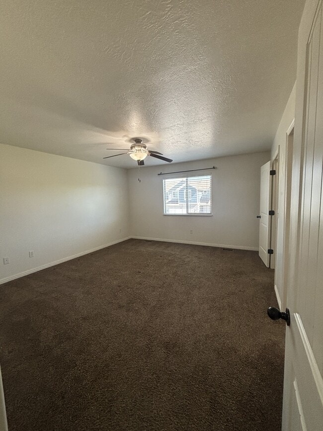 Building Photo - 3318 Quarter Mile Dr, Eagle Mountain, UT, ...