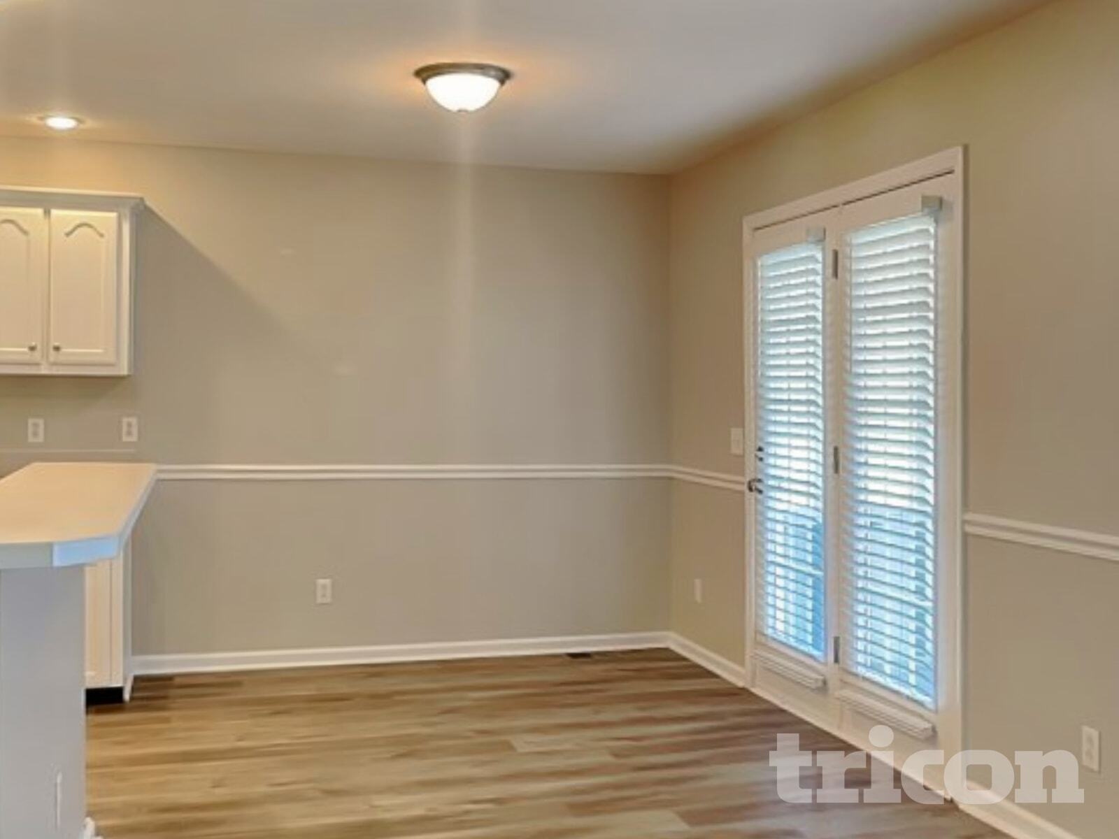 Building Photo - 505 Arabian Ln