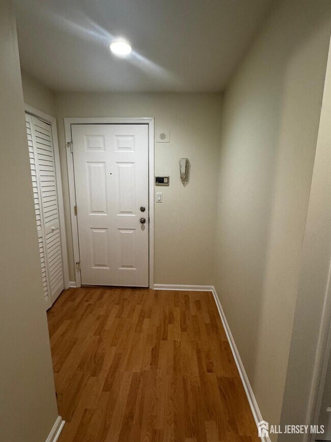 Building Photo - 1109 Stoneridge Cir