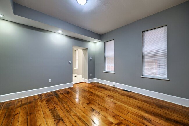 Building Photo - E Lincoln St 59-61 MLR