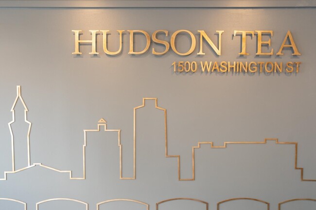 Lobby Signage - 1500 Hudson St