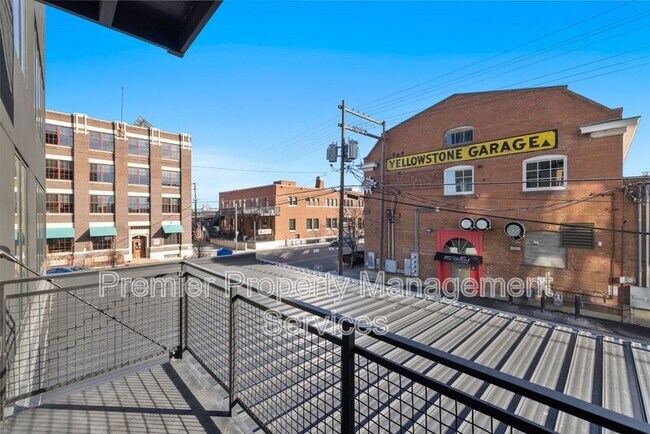 Building Photo - 2310 First Ave N