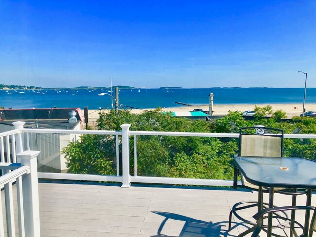 Building Photo - 17 The Strand