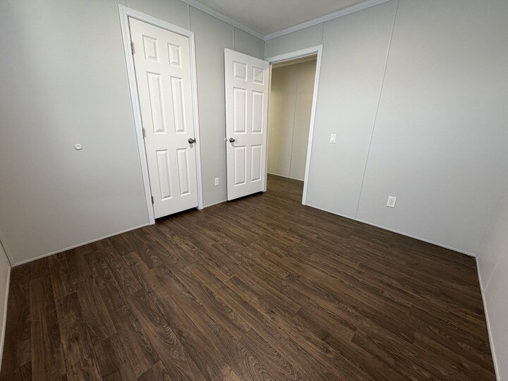 Building Photo - 38051 St Tropez Dr
