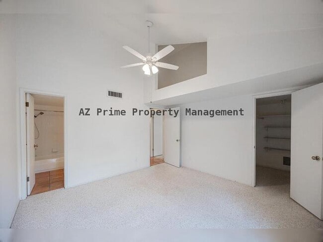 Building Photo - 5354 N 3rd Ave