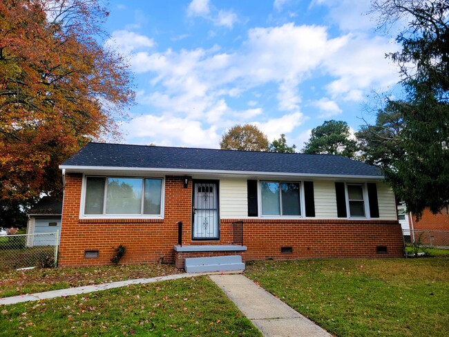 Primary Photo - Completely renovated brick rancher in Sout...