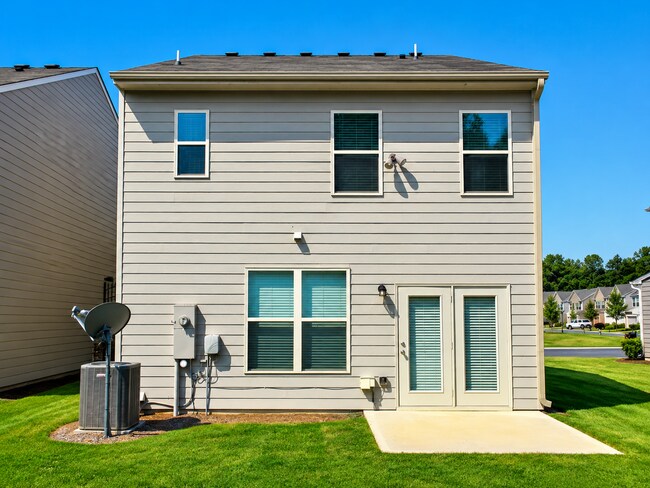 Building Photo - 196 Highland Pointe Cir E
