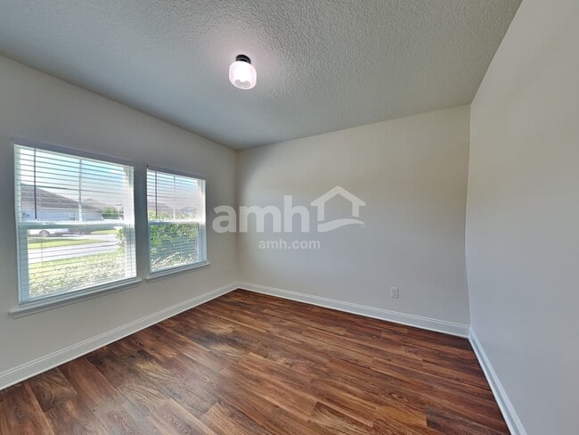 Building Photo - 32 Atlanta Dr