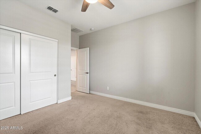 Building Photo - 25509 N 140th Dr