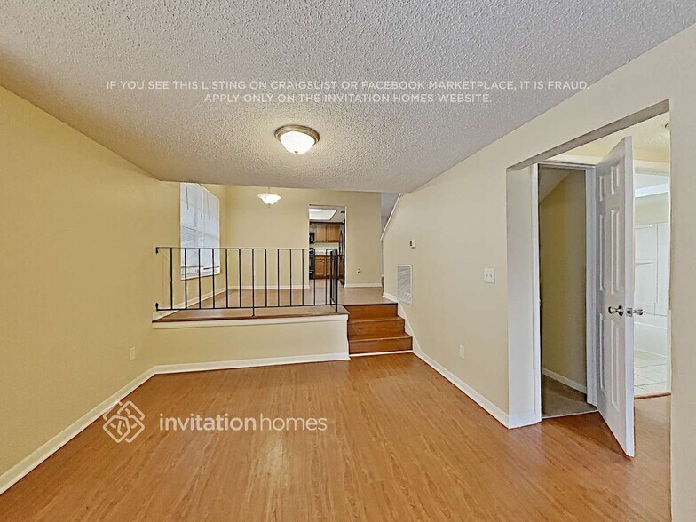 Building Photo - 16334 Bonneville Dr