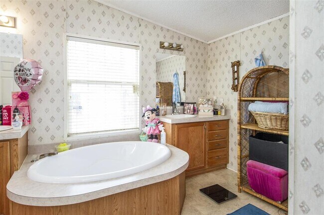 Building Photo - 8623 Farm to Market 1960 Bypass Rd W