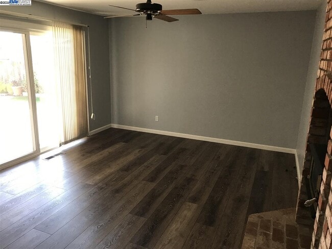 Building Photo - 775 Leland Way