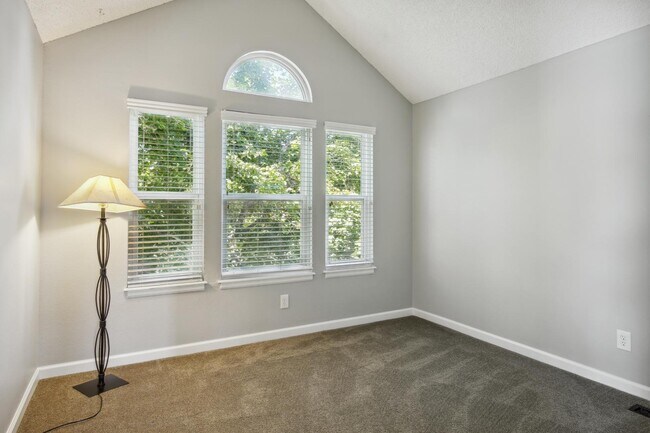 Building Photo - 7950 S Garrison Ct