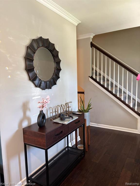 Building Photo - 2057 Holly Berry Ln