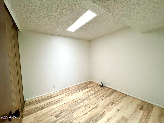 Building Photo - 6818 N 35th Ave