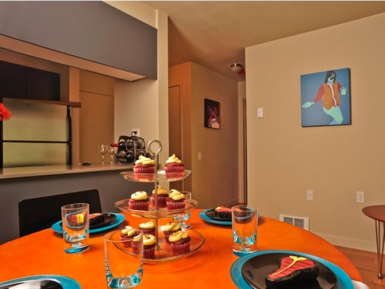 Dining Area - 844 BG HANDEL APTS